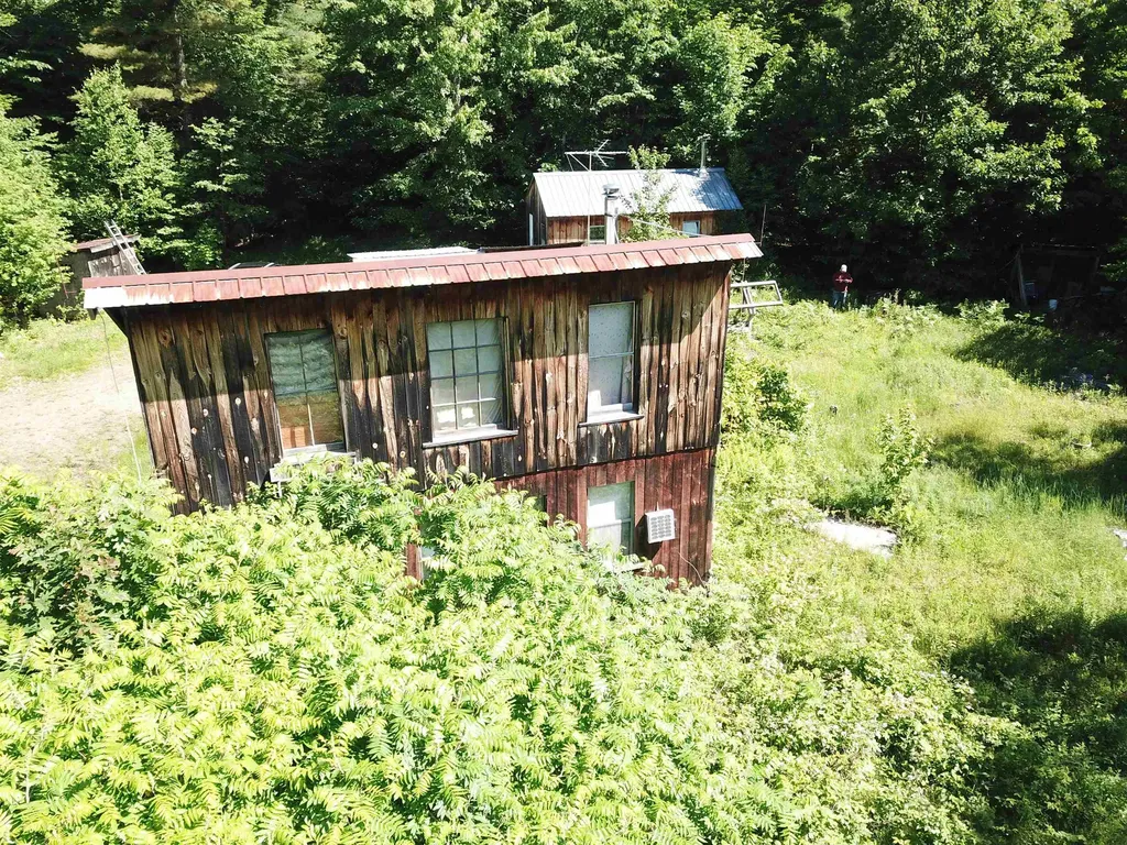 36 Lost Mile Road Newfane VT 05301