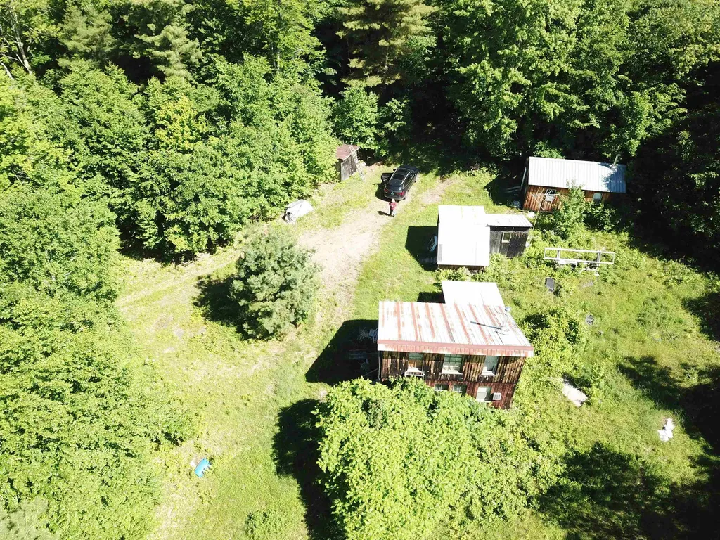 36 Lost Mile Road Newfane VT 05301