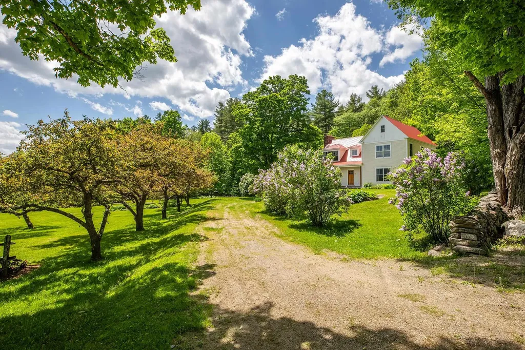 115 Pitchfork Lane Londonderry VT 05148