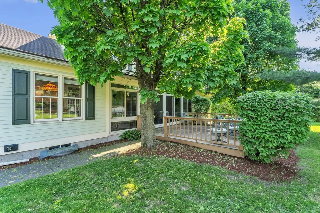 62 Pinnacle Drive South Burlington VT 05403