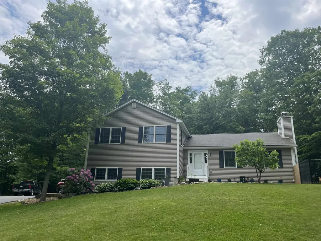 382 South Road Belmont NH 03220