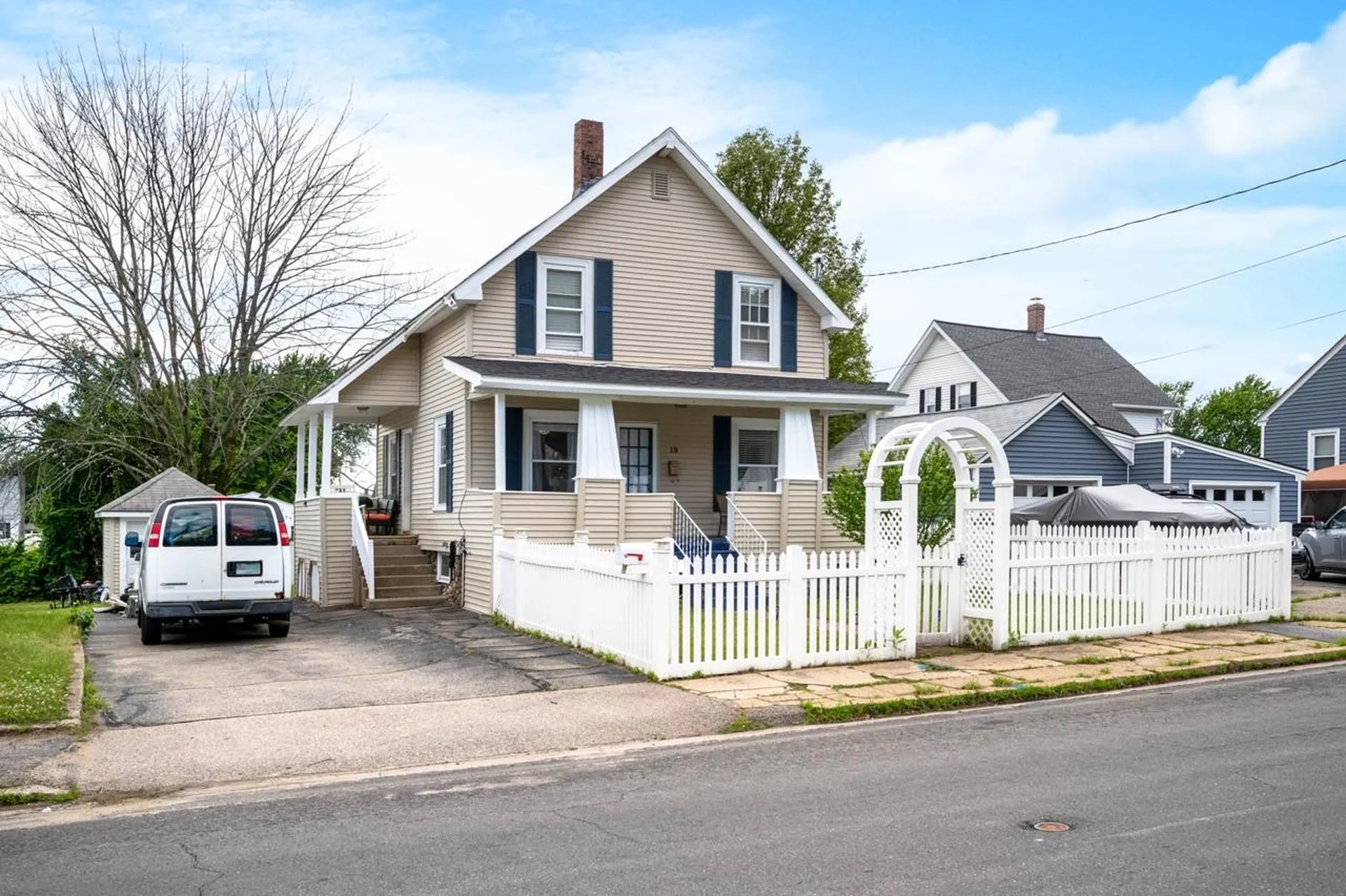 19 S. Lincoln Street Manchester NH 03103