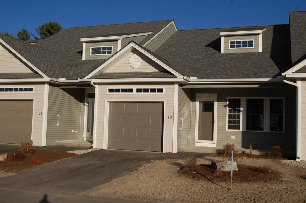 26 Sheffield Way Londonderry NH 03053