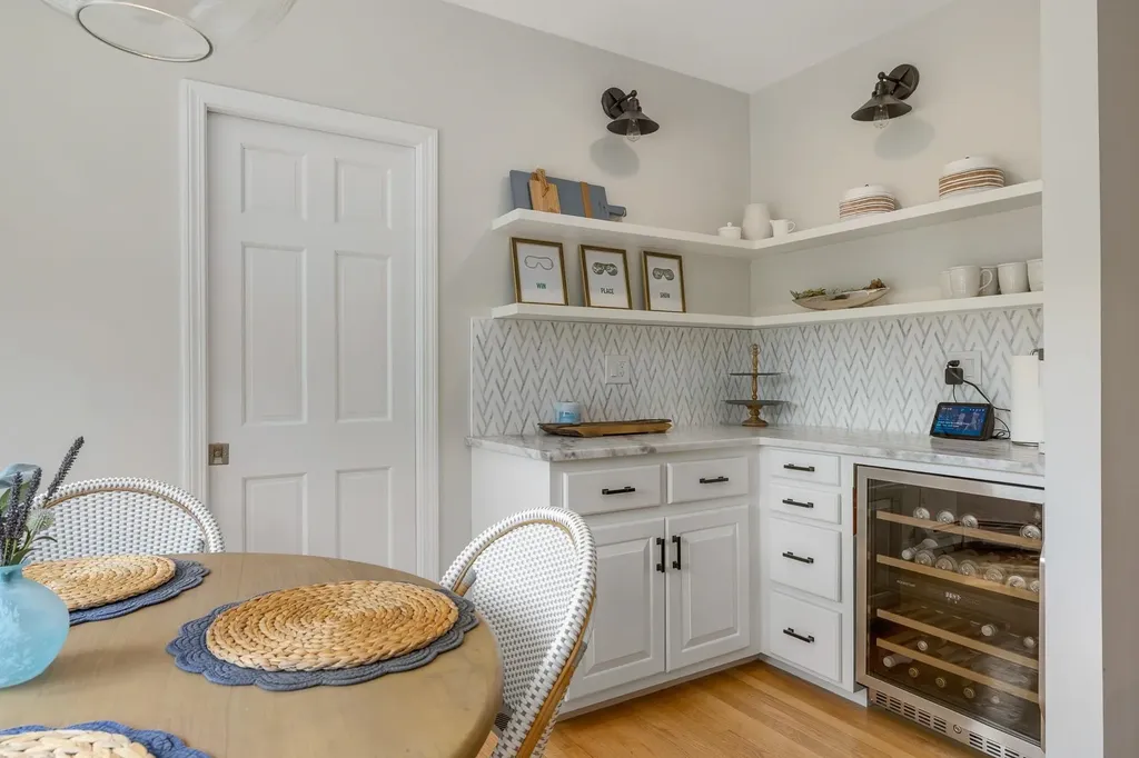 4 Hunter Drive Hampton NH 03842