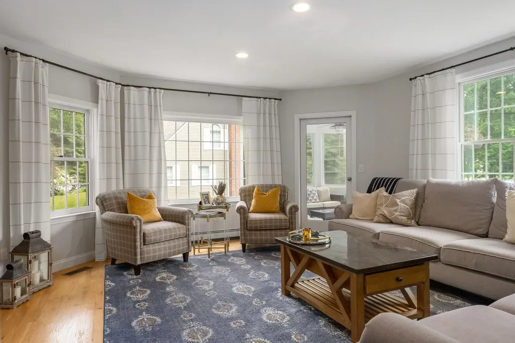 4 Hunter Drive Hampton NH 03842