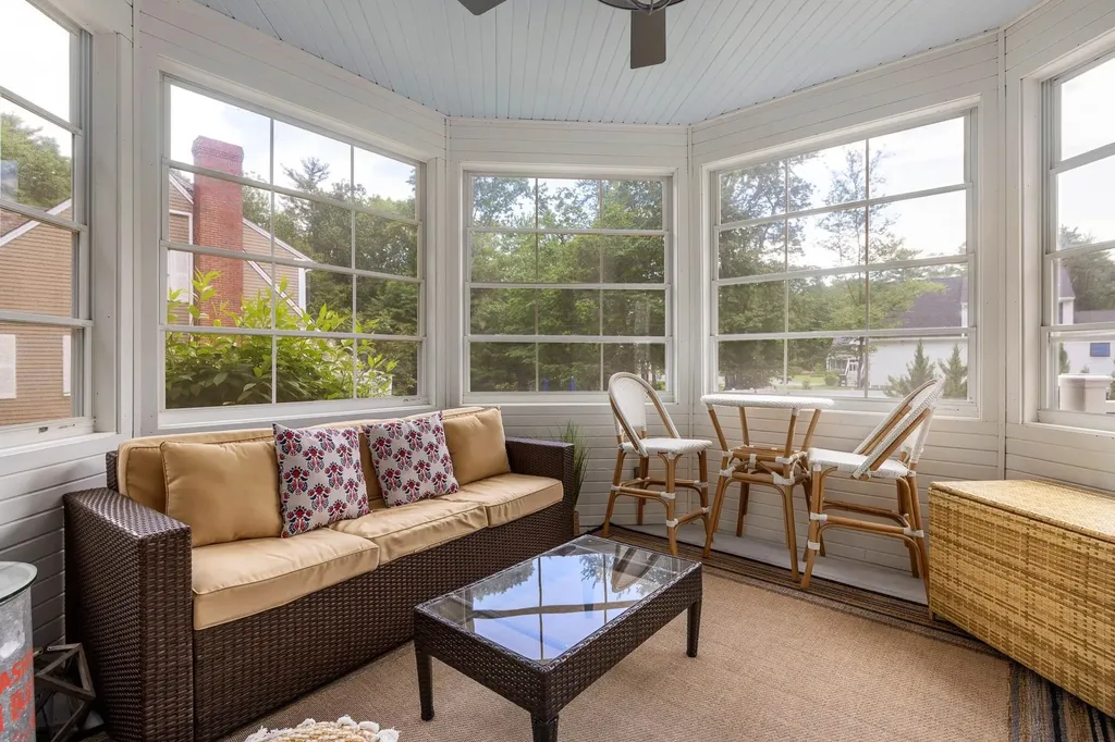 4 Hunter Drive Hampton NH 03842