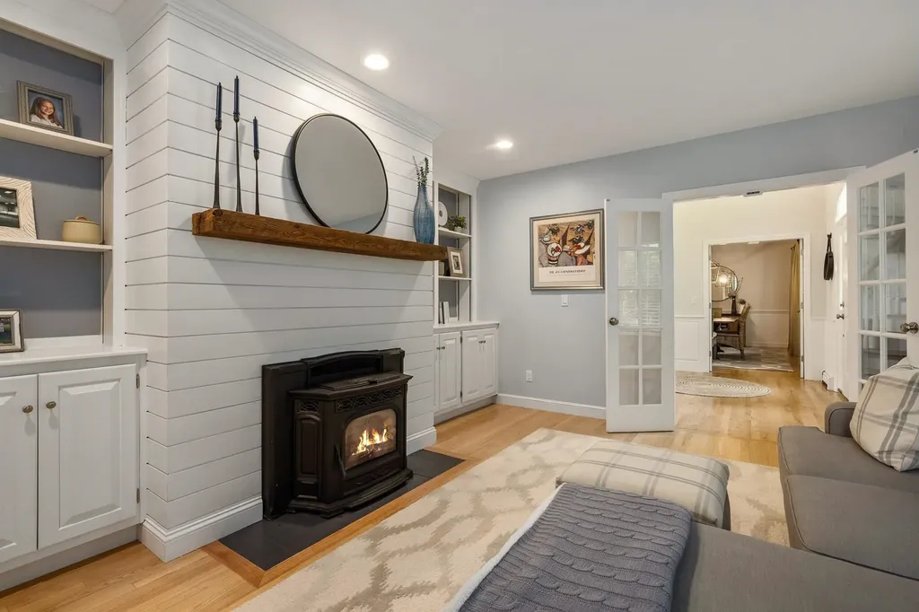 4 Hunter Drive Hampton NH 03842