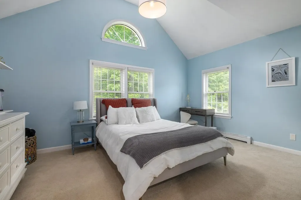 4 Hunter Drive Hampton NH 03842