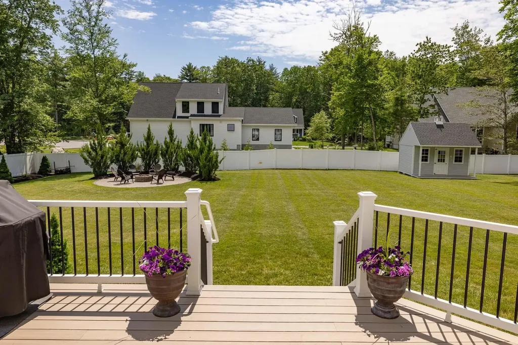 4 Hunter Drive Hampton NH 03842