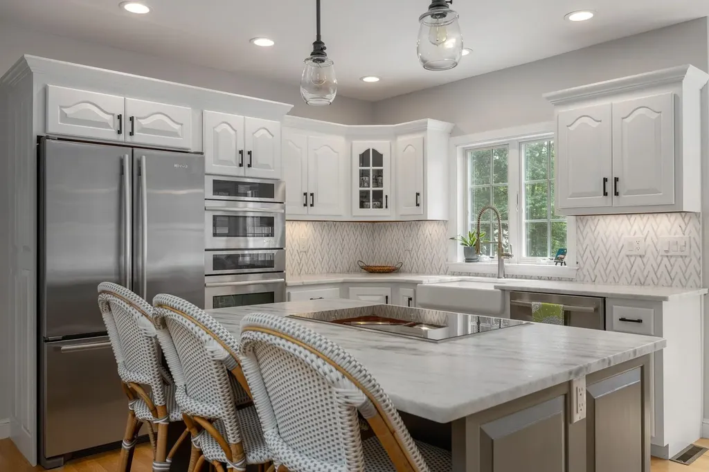 4 Hunter Drive Hampton NH 03842
