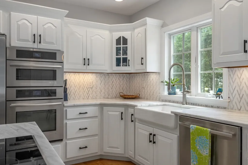 4 Hunter Drive Hampton NH 03842