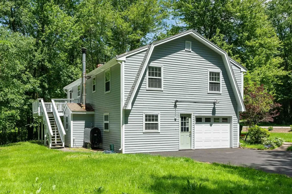 3 Joyce Lane Stratham NH 03885