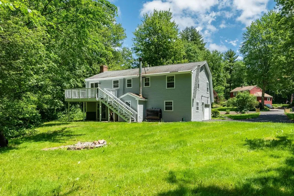 3 Joyce Lane Stratham NH 03885