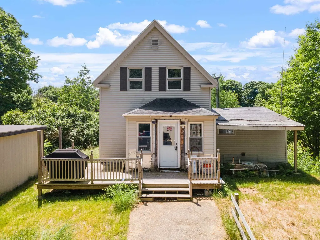 64 Warren Street Laconia NH 03246