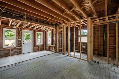 64 Warren Street Laconia NH 03246