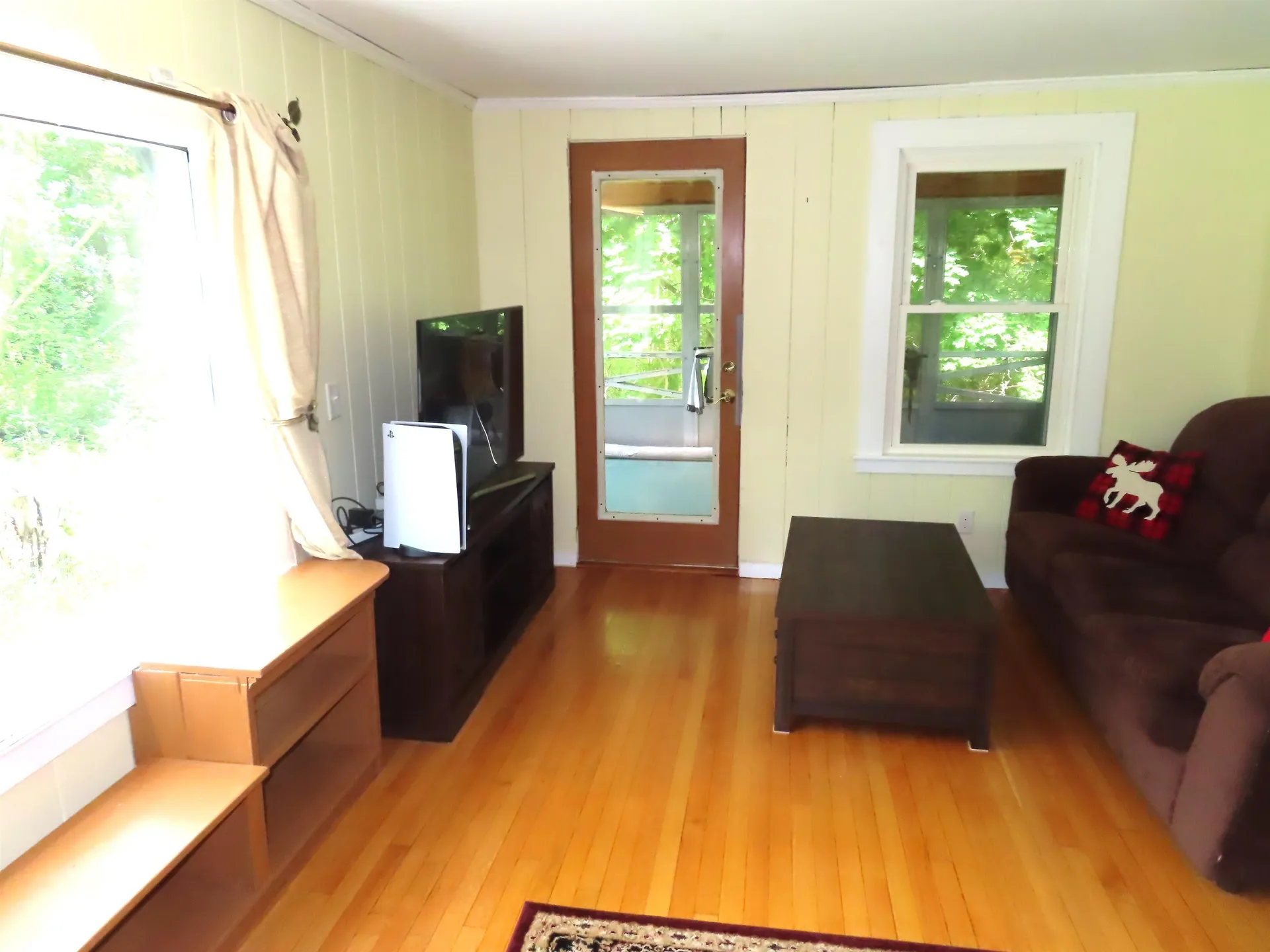564 West Street Keene NH 03431