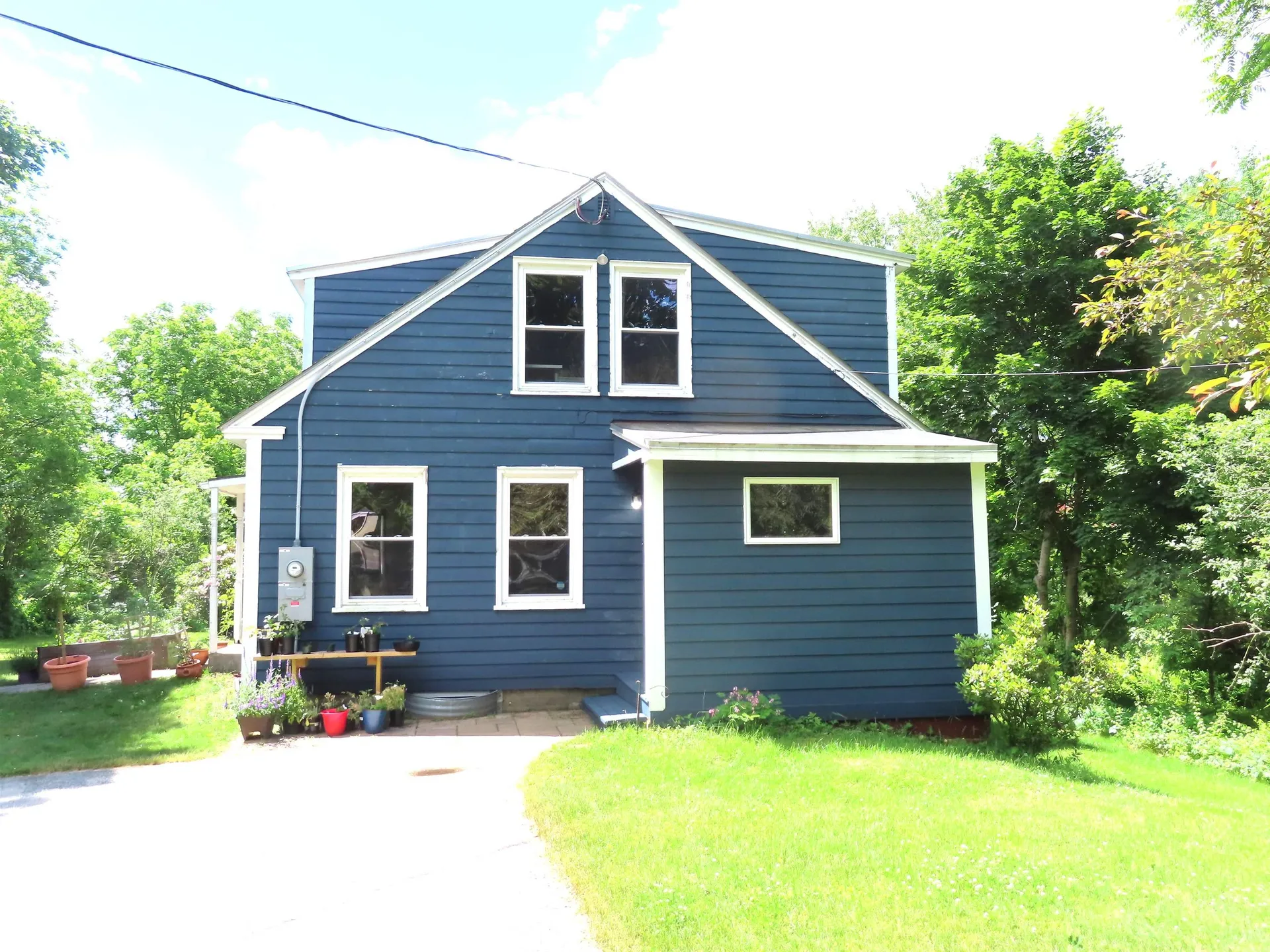 564 West Street Keene NH 03431