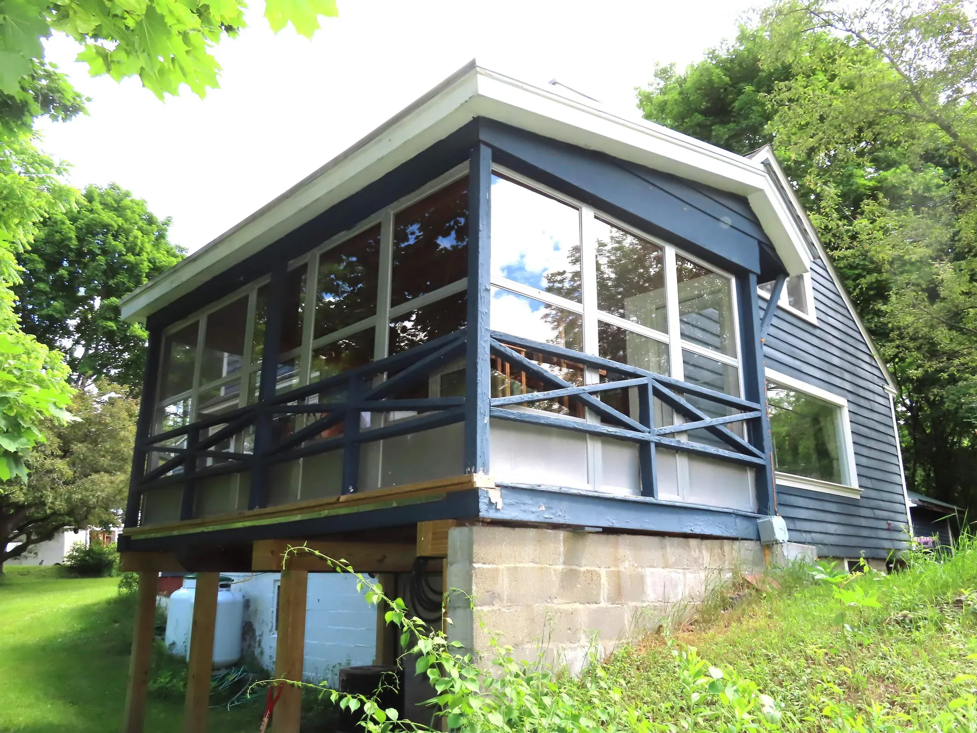 564 West Street Keene NH 03431