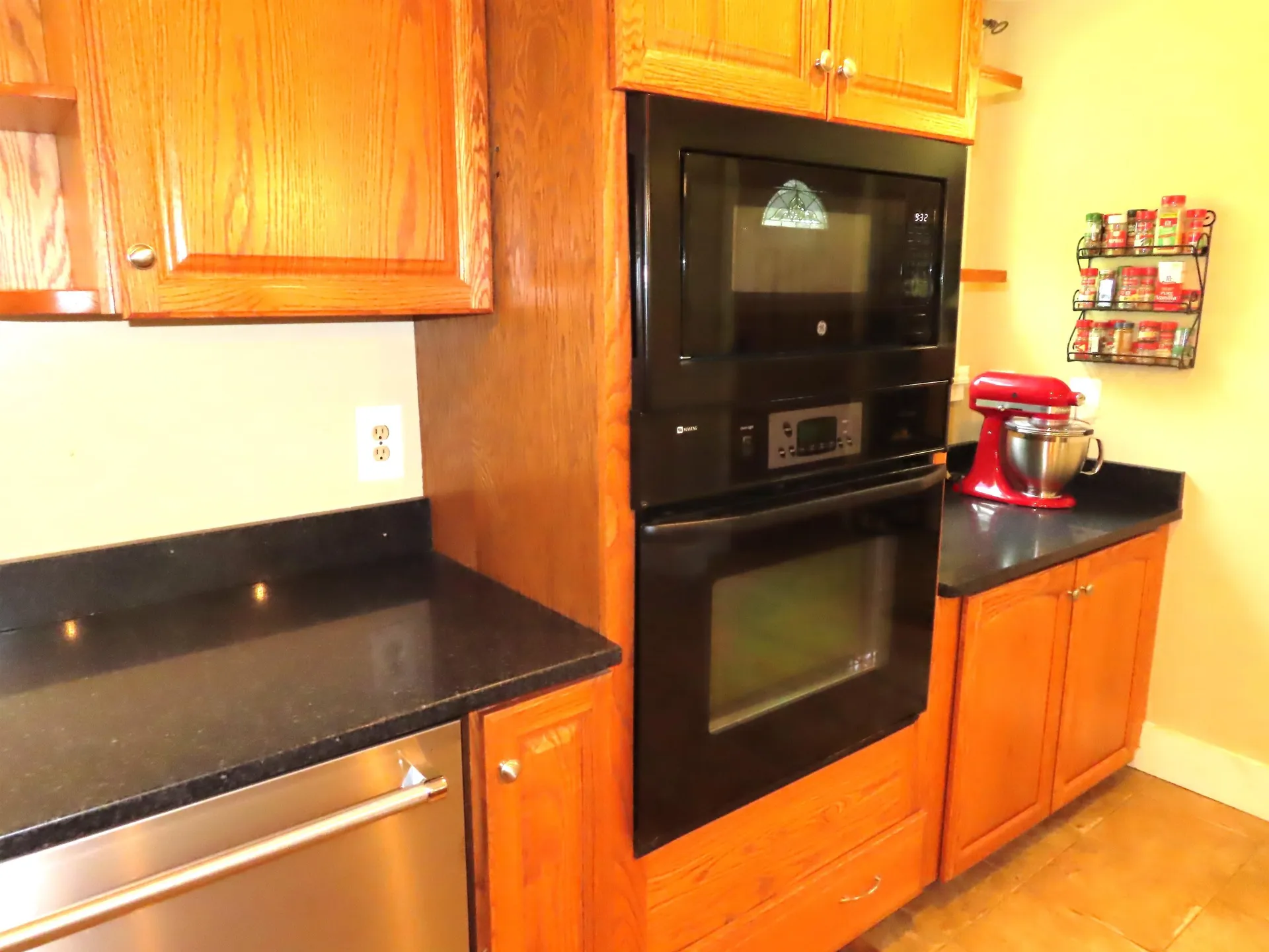 564 West Street Keene NH 03431
