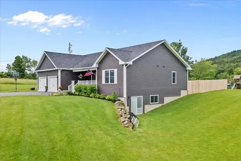 88 Woodward Road Fairfax VT 05454