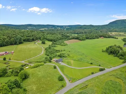 88 Woodward Road Fairfax VT 05454