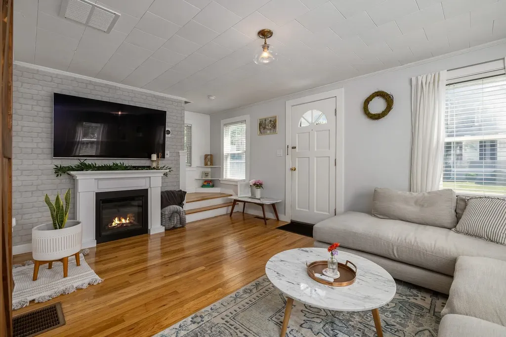 1 Marjorie Street Portsmouth NH 03801