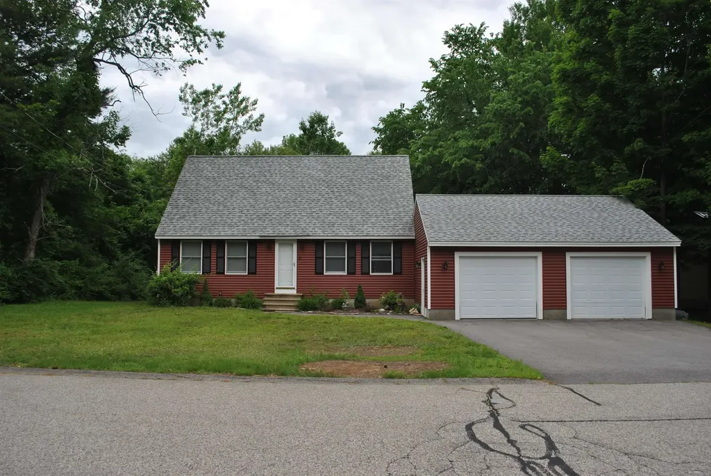 3 Cinnamon Ridge Road Somersworth NH 03878