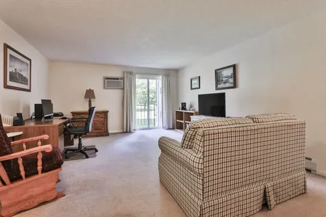 3 New Haven Drive Nashua NH 03063