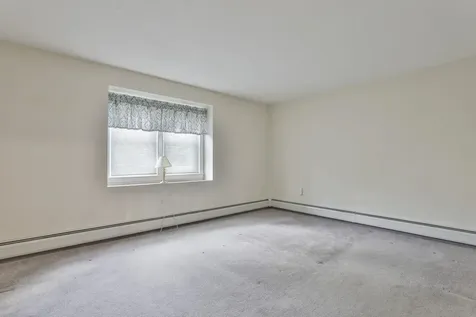 3 New Haven Drive Nashua NH 03063