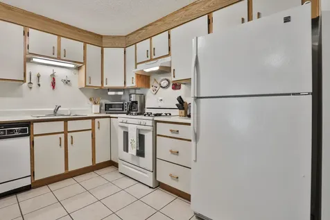 3 New Haven Drive Nashua NH 03063