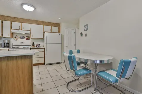 3 New Haven Drive Nashua NH 03063