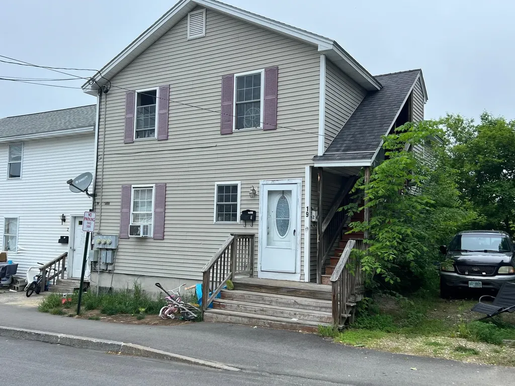 19 Park Street Pittsfield NH 03263