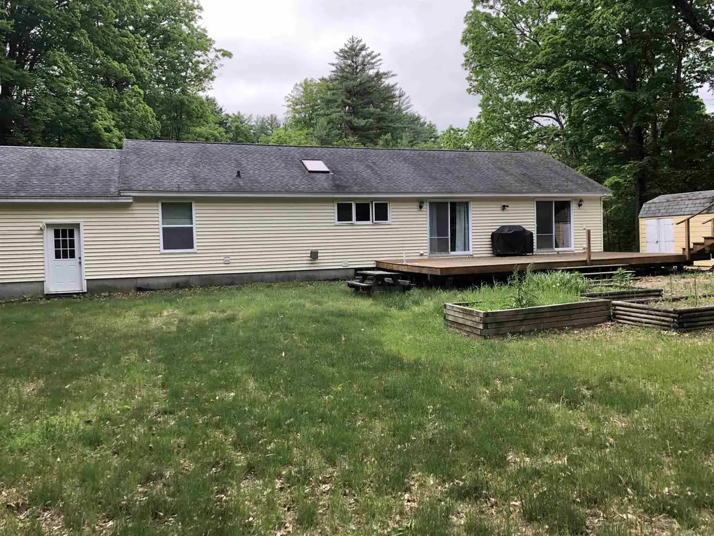 939 Old Bristol Road New Hampton NH 03256