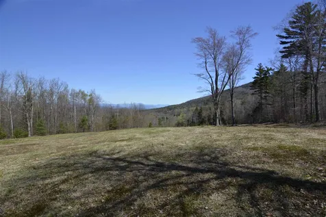 47 Marjories Walk Gilford NH 03249