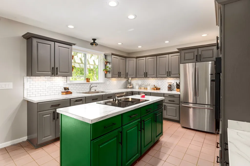 28 Samuel Hanson Avenue Dover NH 03820