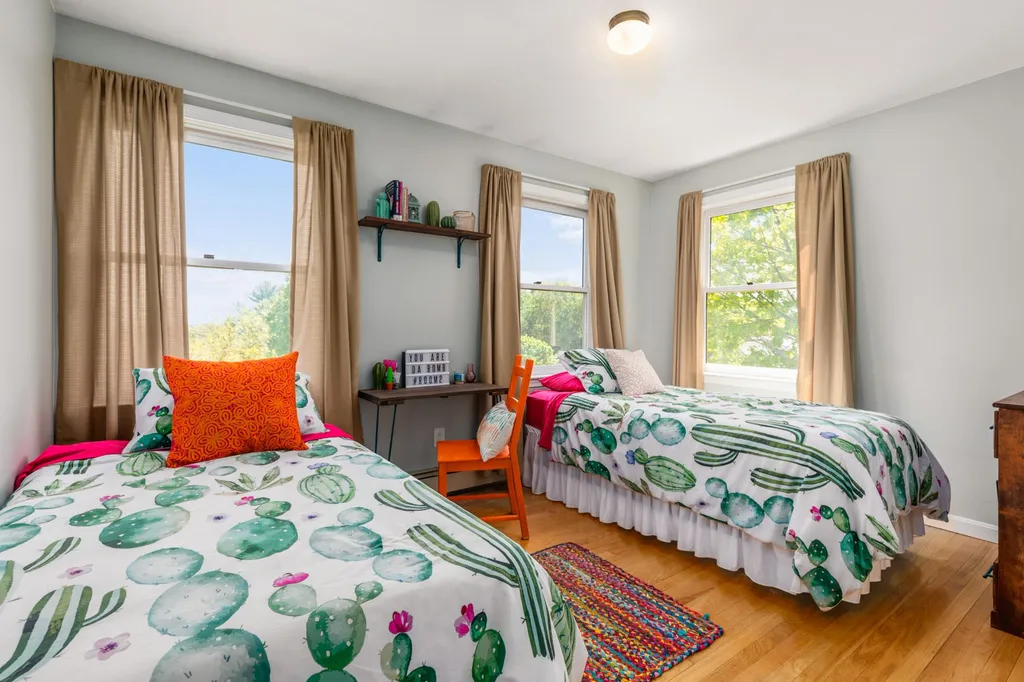28 Samuel Hanson Avenue Dover NH 03820