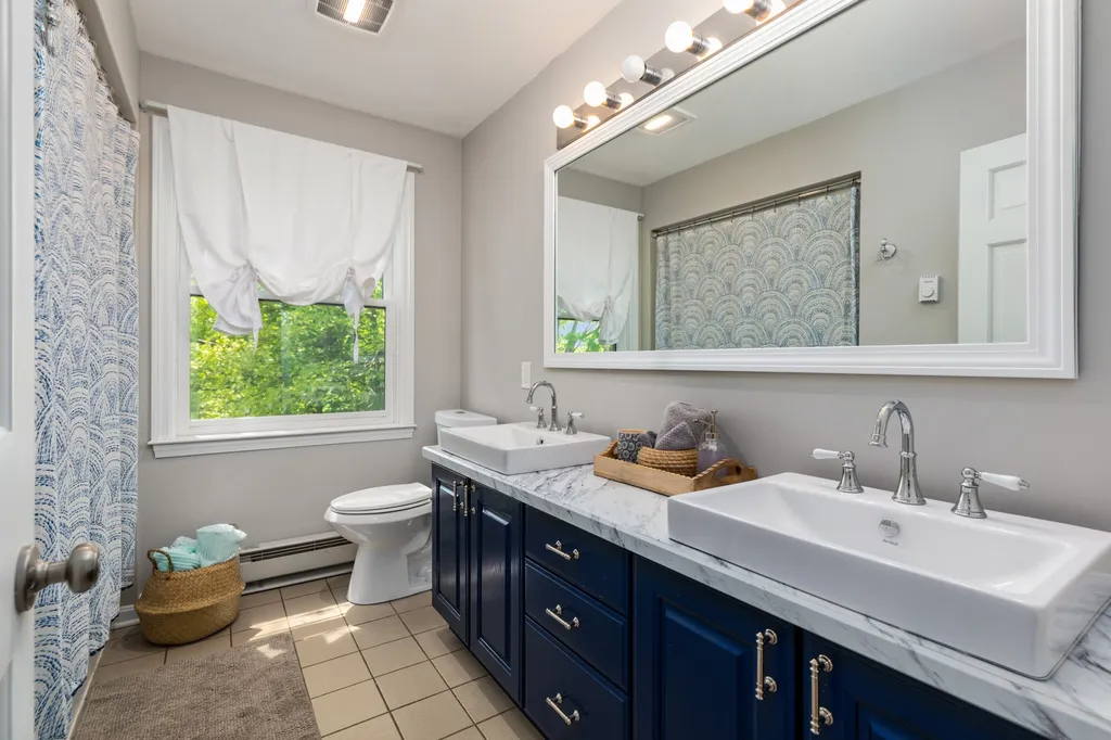 28 Samuel Hanson Avenue Dover NH 03820