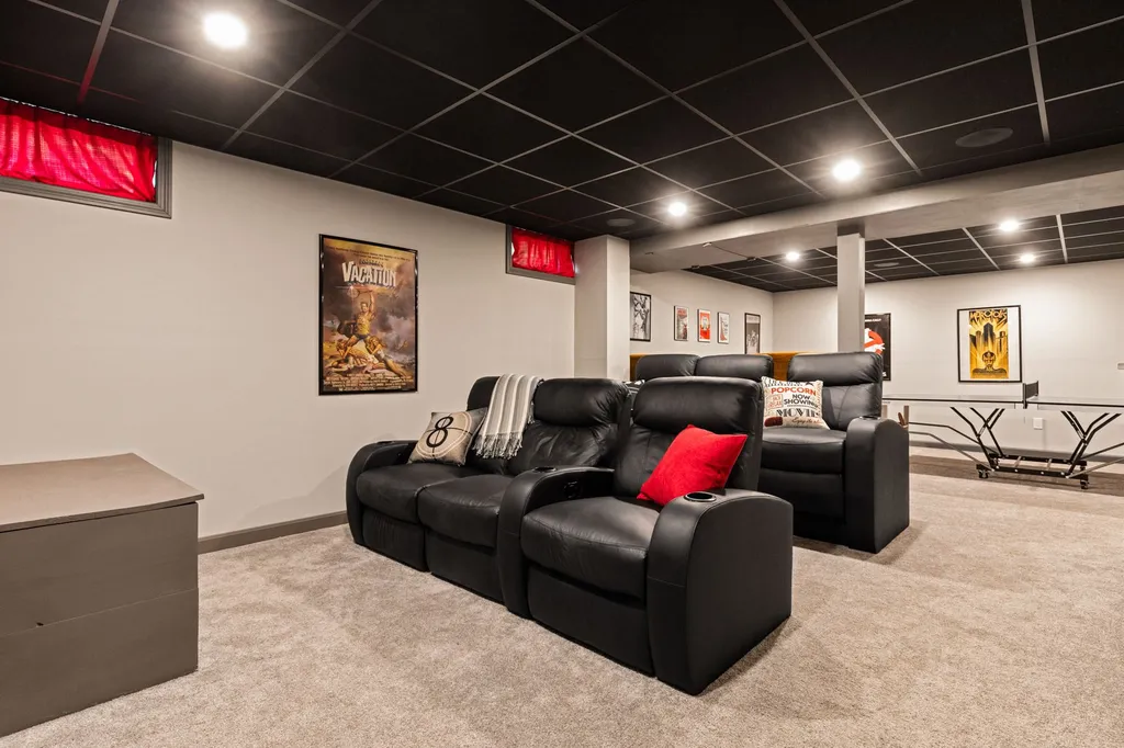 28 Samuel Hanson Avenue Dover NH 03820