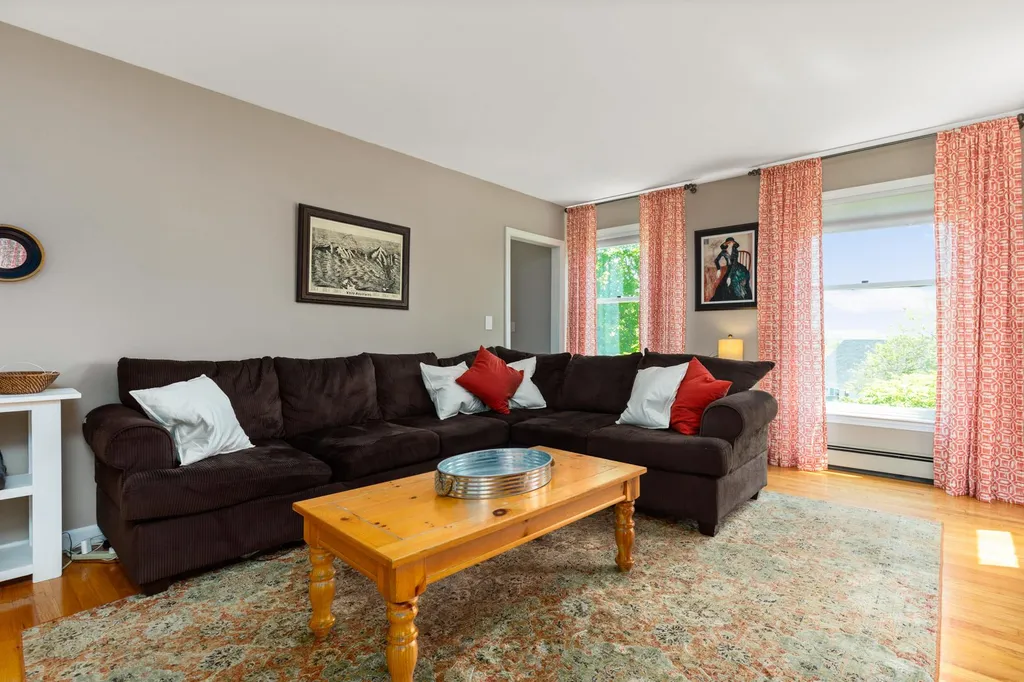 28 Samuel Hanson Avenue Dover NH 03820