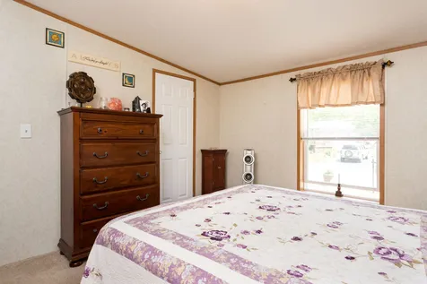 12 South Elderberry Lane Rochester NH 03867
