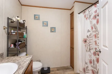12 South Elderberry Lane Rochester NH 03867