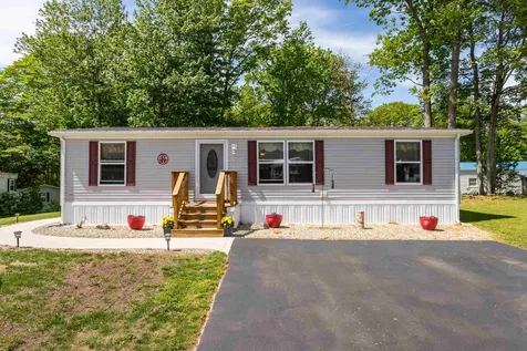 12 South Elderberry Lane Rochester NH 03867