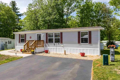 12 South Elderberry Lane Rochester NH 03867