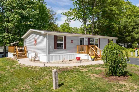 12 South Elderberry Lane Rochester NH 03867