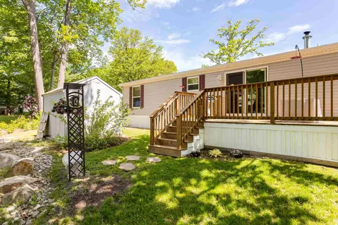 12 South Elderberry Lane Rochester NH 03867