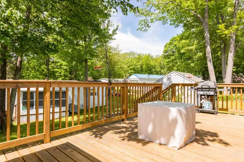 12 South Elderberry Lane Rochester NH 03867