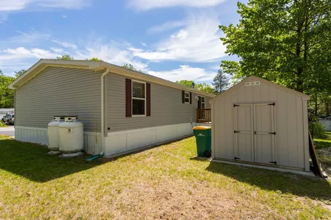 12 South Elderberry Lane Rochester NH 03867