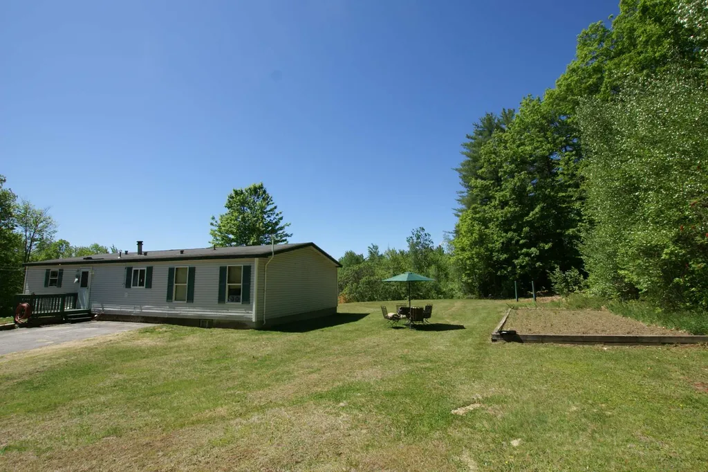 213 Hornetown Road Farmington NH 03835