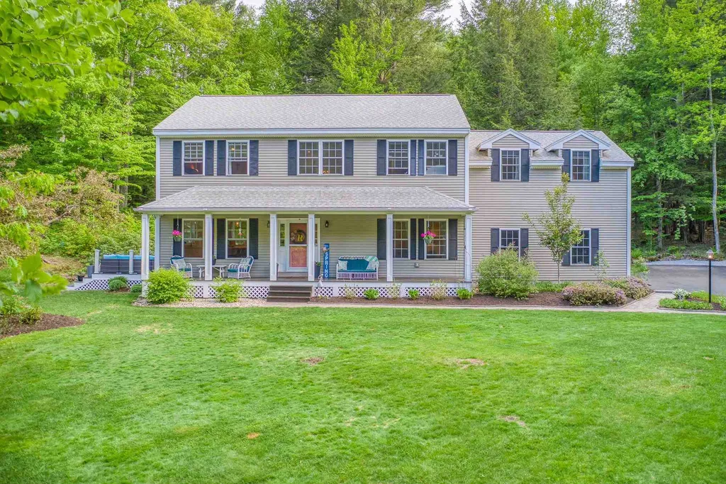 8 Burnham Drive New Boston NH 03070