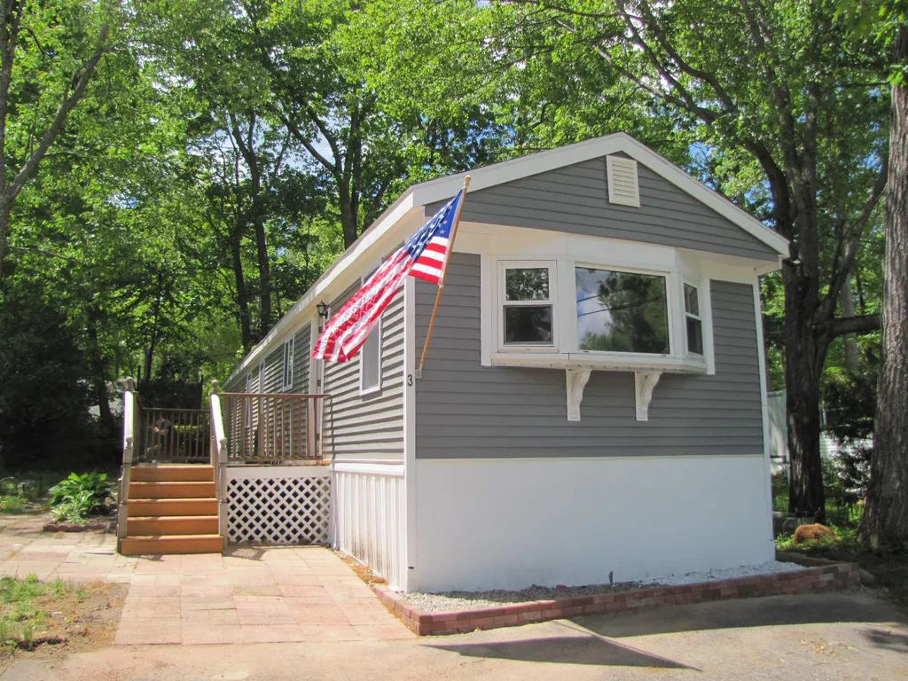 3 Juniper Street Exeter NH 03833